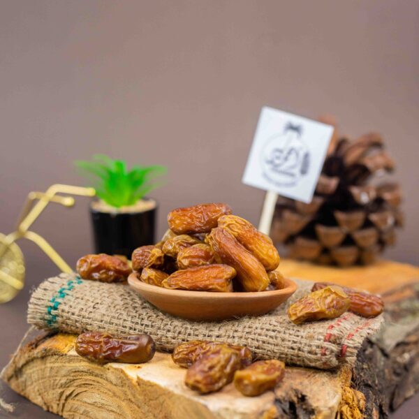 Seedless Dates (Baghair Ghutli Irani Khujoor) - Image 3
